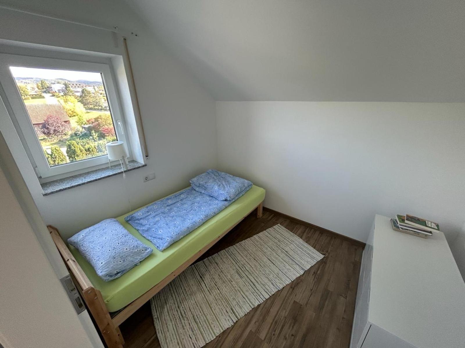 3 Zimmer Neubauwohnung In Der Schwaebischen Toskana Löwenstein Extérieur photo