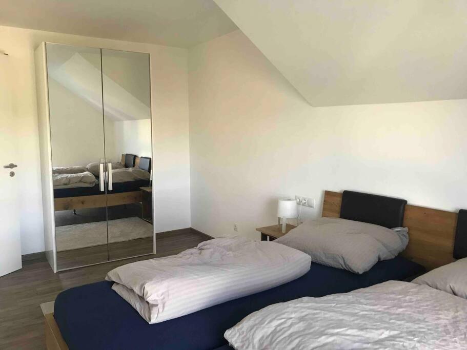 3 Zimmer Neubauwohnung In Der Schwaebischen Toskana Löwenstein Extérieur photo